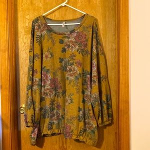 3x Piphany floral knot top